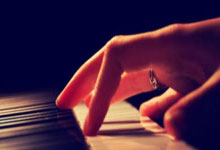 外线手感出色！广东三分球14投8中，命中率高达57.1%.